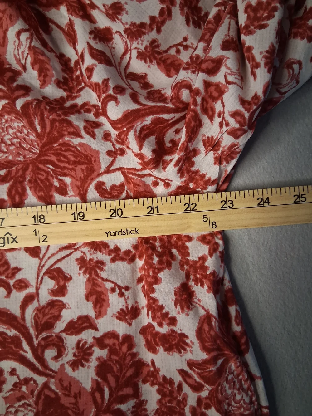 LOFT Red White Floral Blouse Size L Boho Cottagecore Lightweight Long Sleeve Top